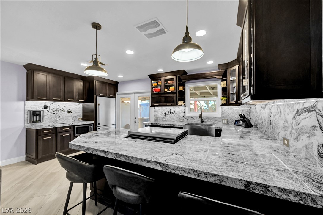 1522 Della Court Property Photo 10