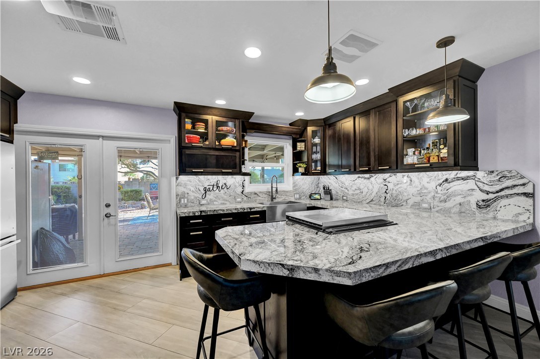 1522 Della Court Property Photo 11