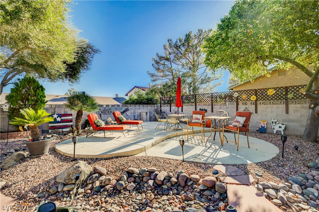 1522 Della Court Property Photo 40