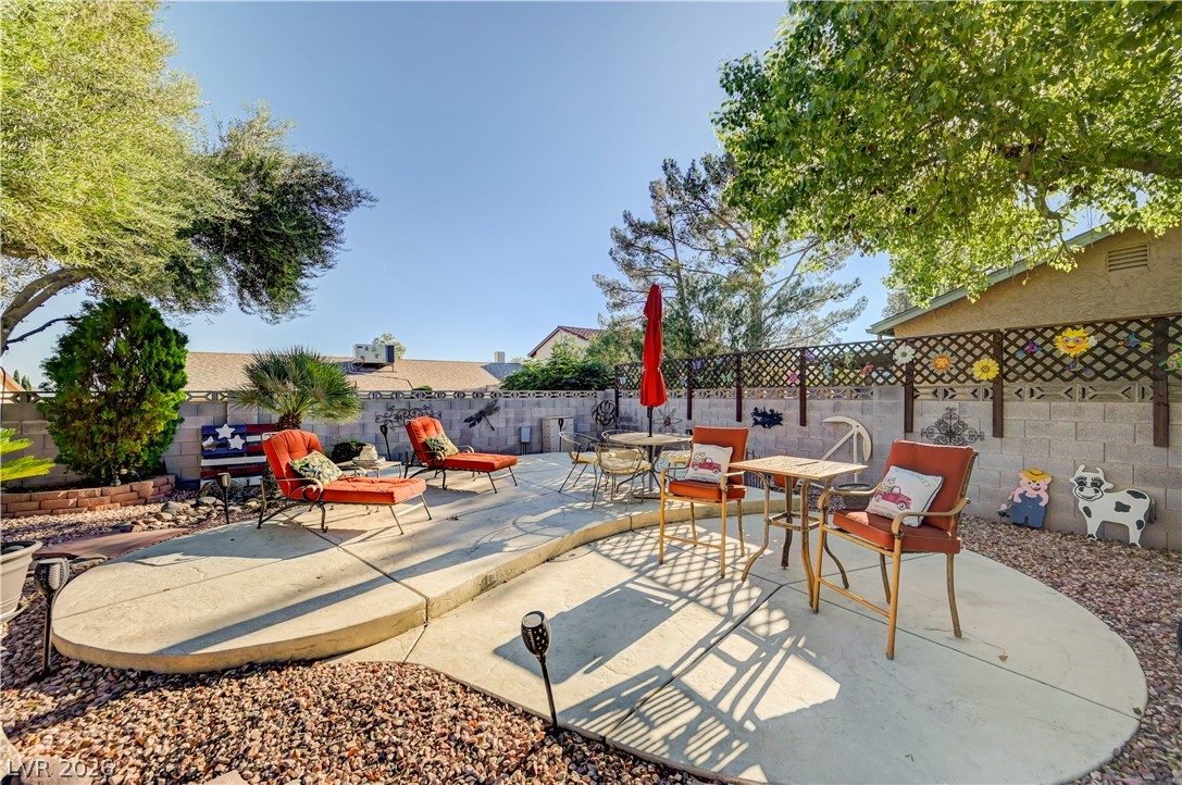 1522 Della Court Property Photo 41