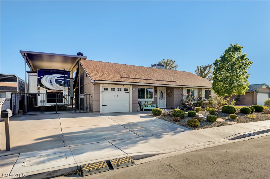 1522 Della Court Property Photo 44