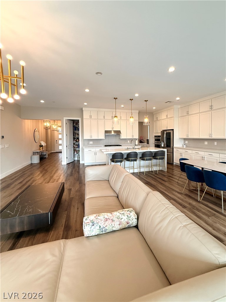 2527 Strathmill Avenue Property Photo 15