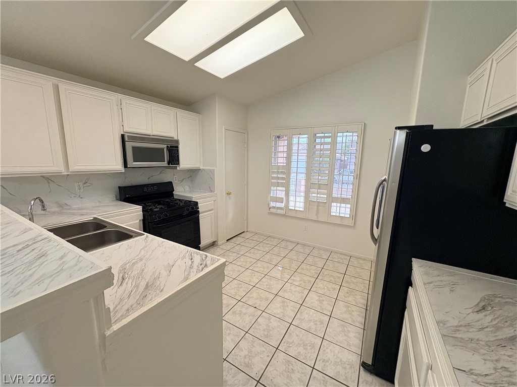 638 Rubber Tree Avenue Property Photo 15