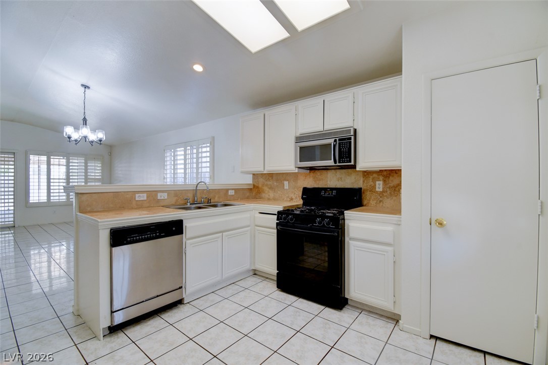 638 Rubber Tree Avenue Property Photo 16