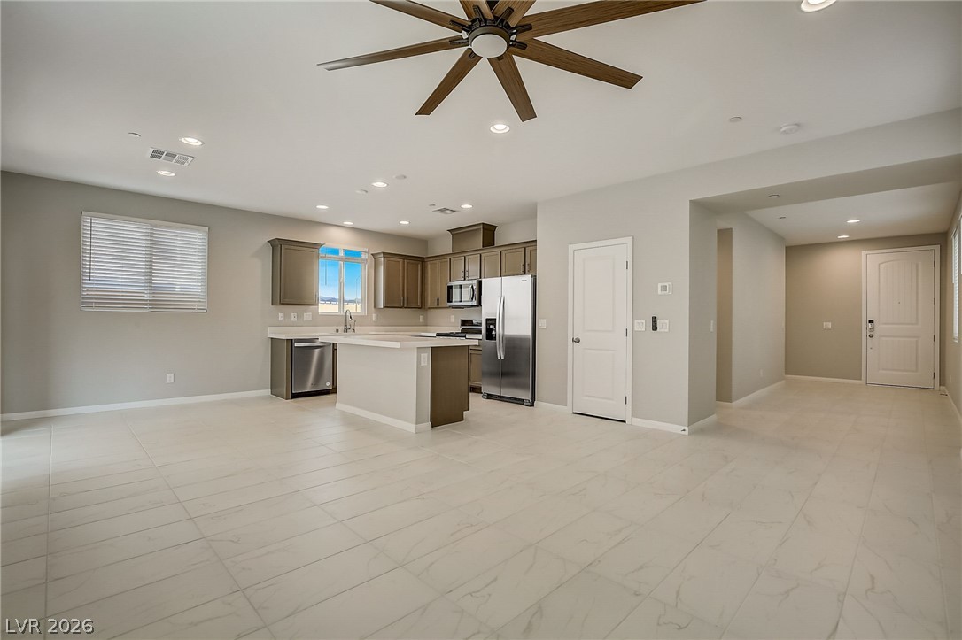 10643 Enridge Avenue Property Photo 8