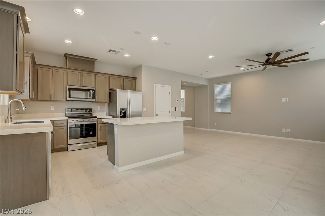 10643 Enridge Avenue Property Photo 13