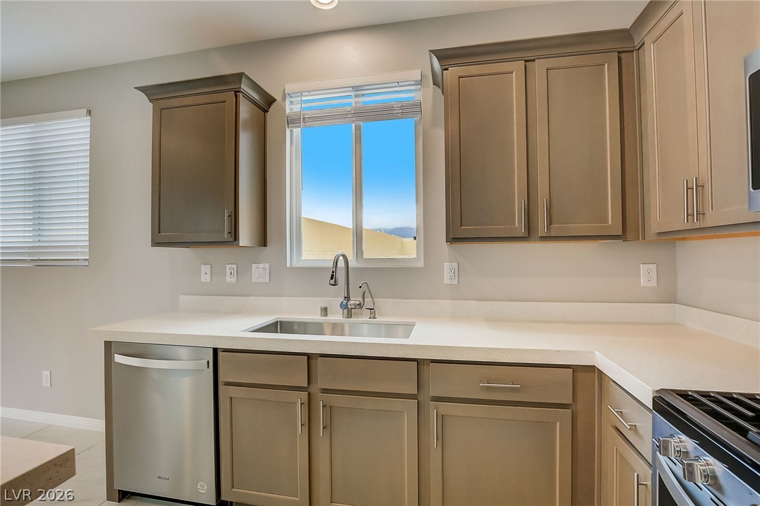 10643 Enridge Avenue Property Photo 19