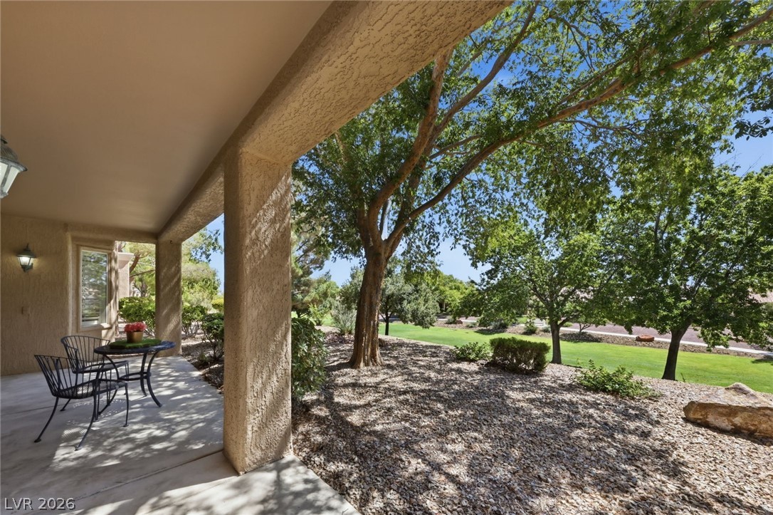 2548 Highvale Drive Property Photo 1