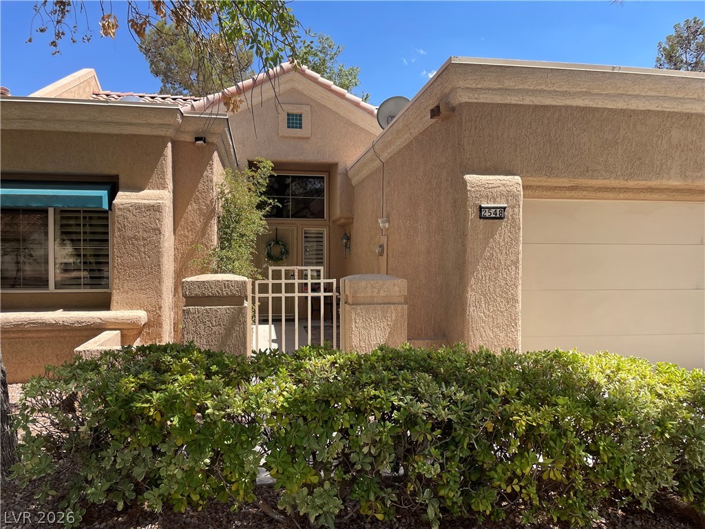 2548 Highvale Drive Property Photo 2