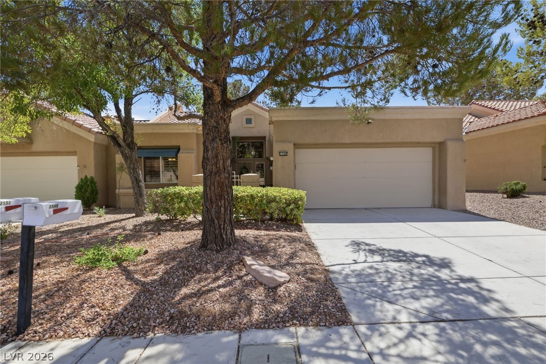 2548 Highvale Drive Property Photo 3
