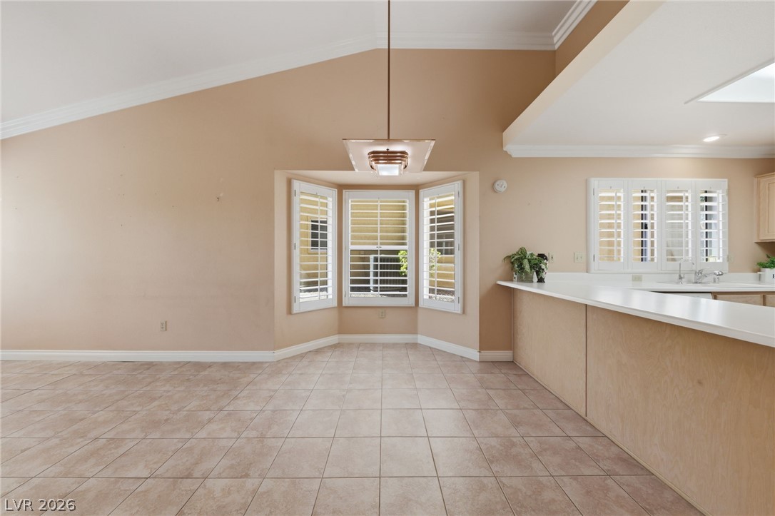 2548 Highvale Drive Property Photo 16