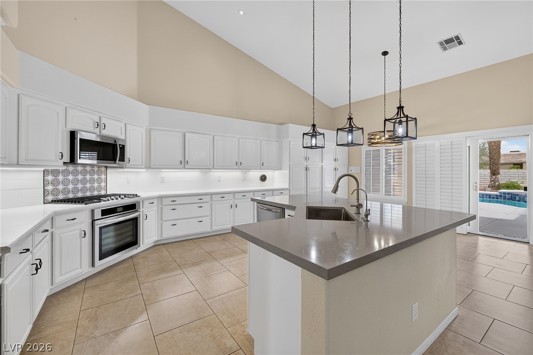 7712 Silver Wells Road Property Photo 16