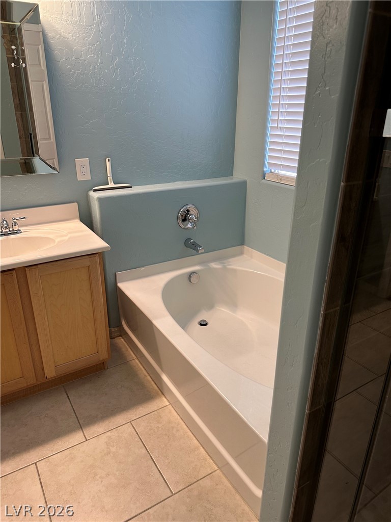 4112 Gliding Gulls Avenue Property Photo 34
