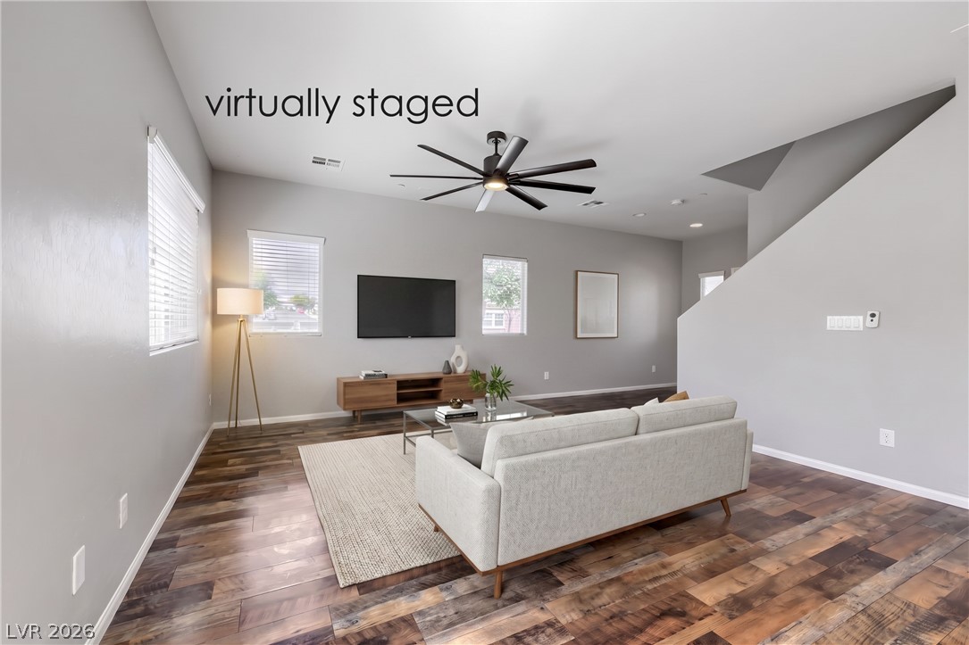 9041 Silken Crests Court Property Photo 2