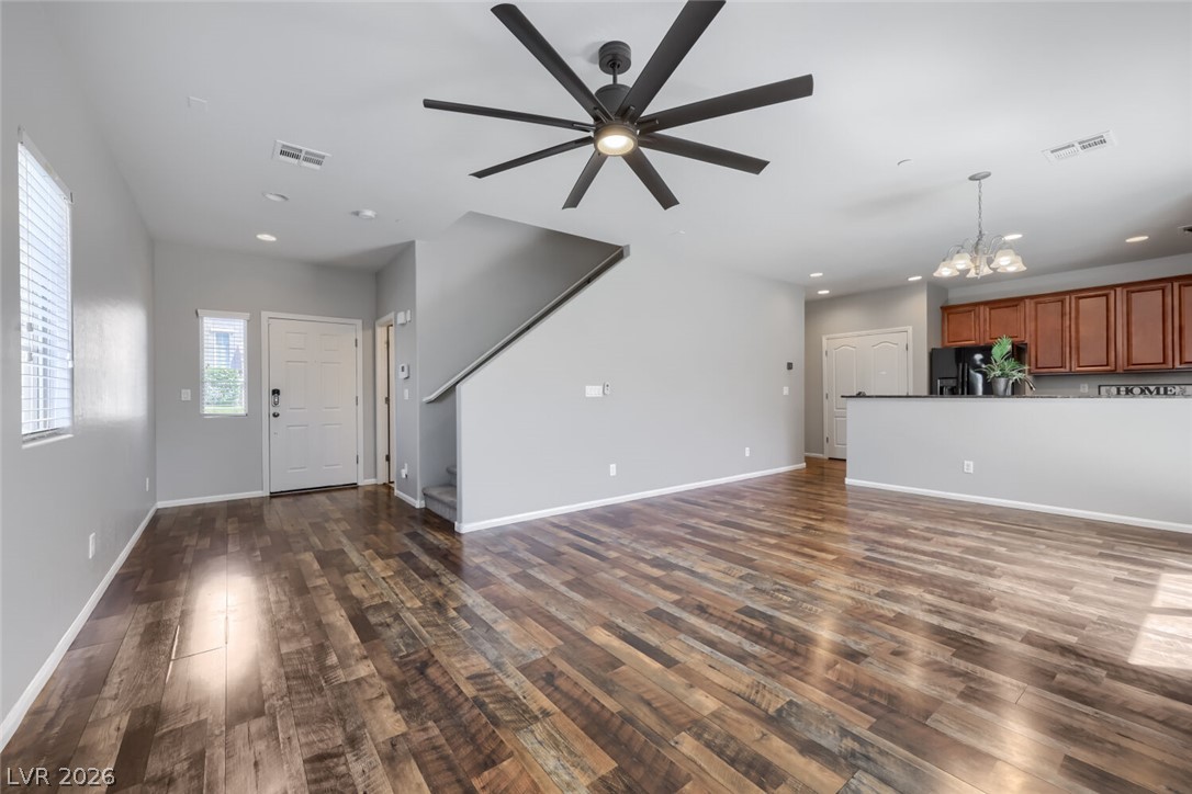 9041 Silken Crests Court Property Photo 6