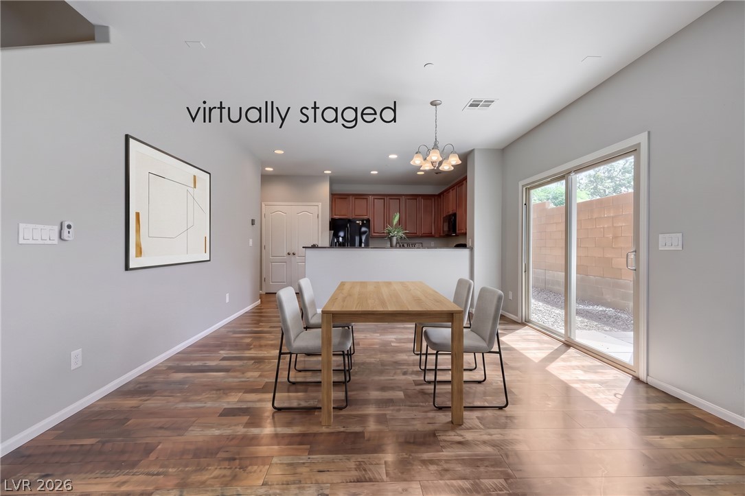 9041 Silken Crests Court Property Photo 8