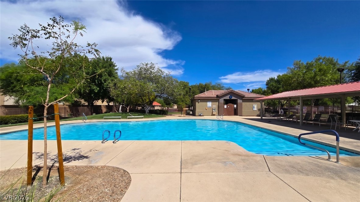 9041 Silken Crests Court Property Photo 30