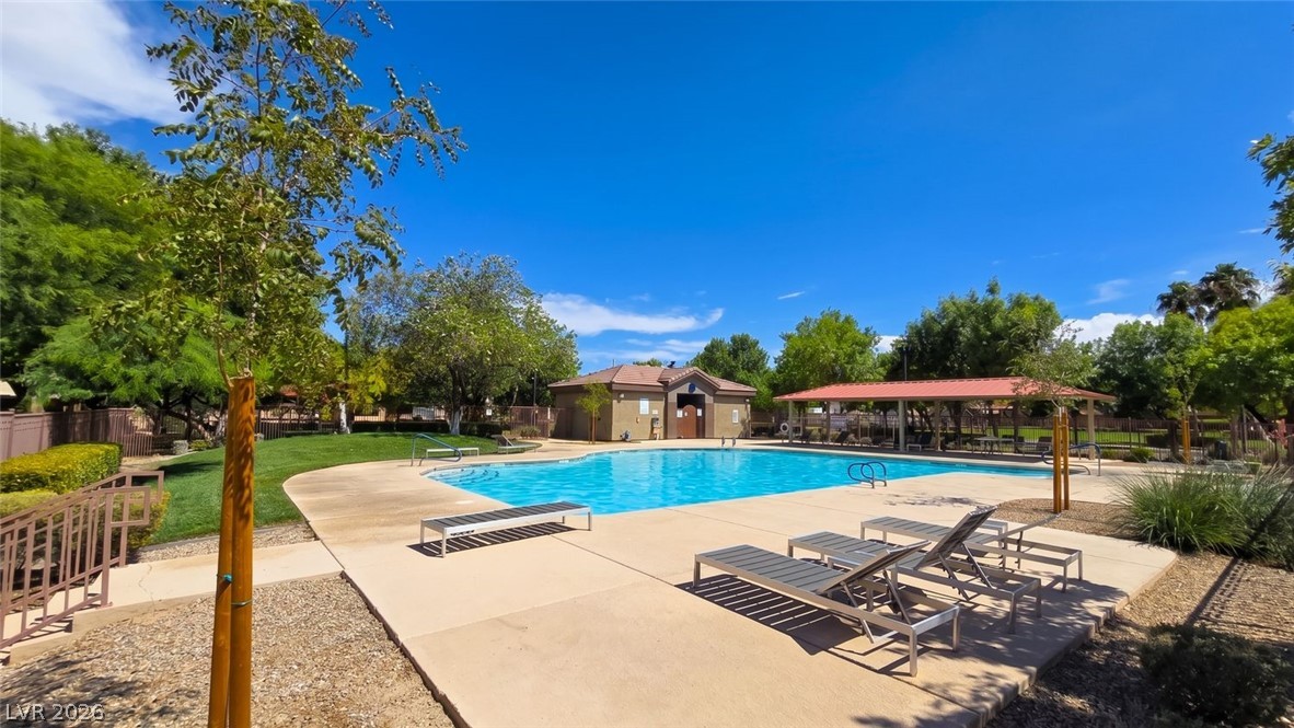 9041 Silken Crests Court Property Photo 31