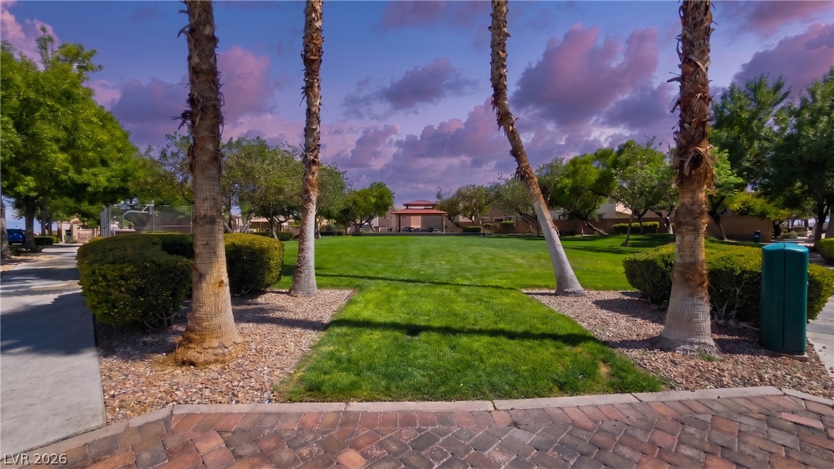 9041 Silken Crests Court Property Photo 32