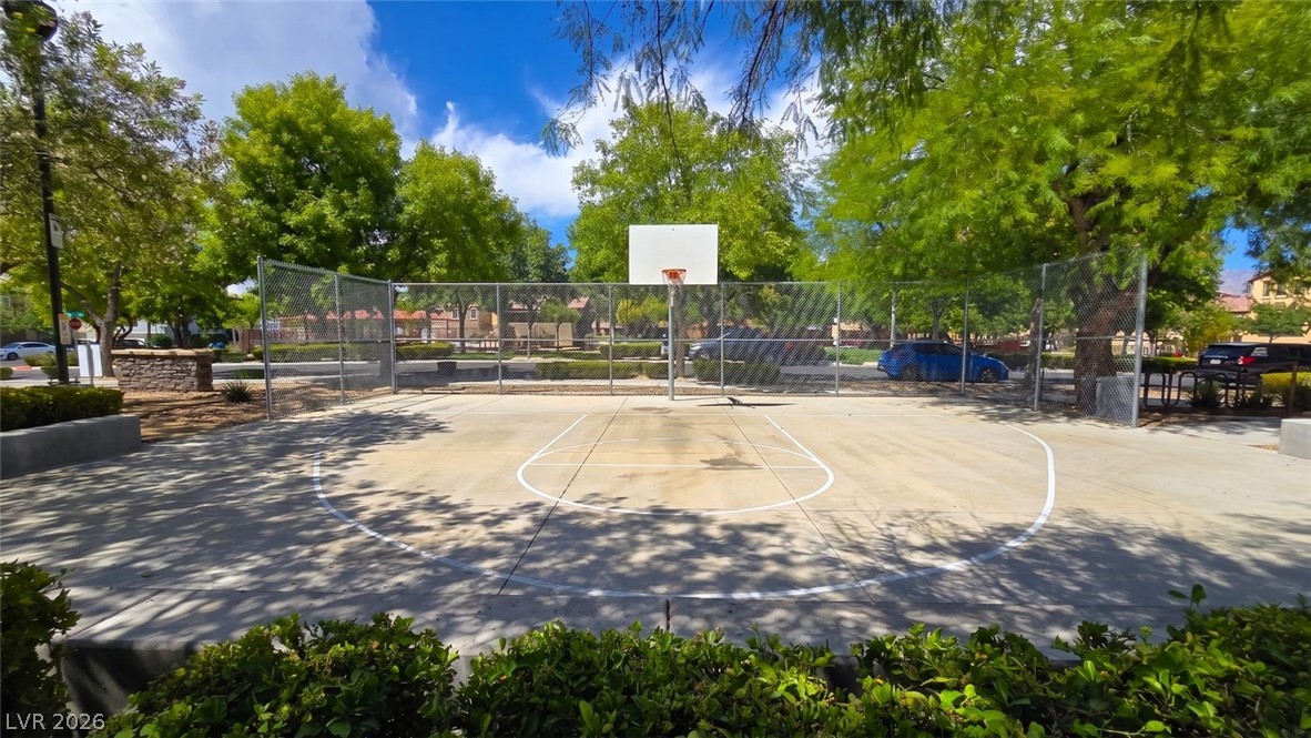 9041 Silken Crests Court Property Photo 35