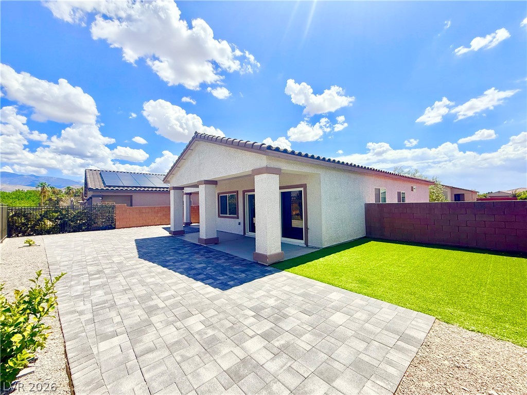 5674 East San Marco Drive Property Photo 6