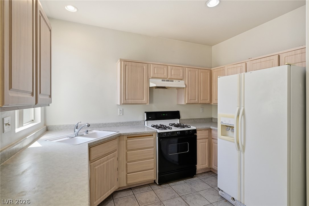 1069 Sweeping Ivy Court Property Photo 7