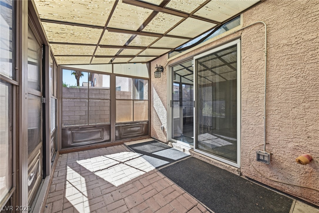 1069 Sweeping Ivy Court Property Photo 8