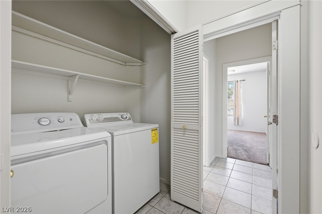 1069 Sweeping Ivy Court Property Photo 14