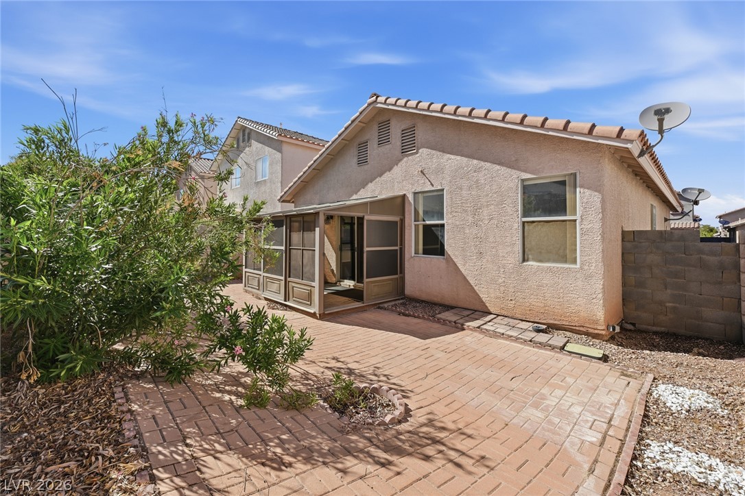 1069 Sweeping Ivy Court Property Photo 19