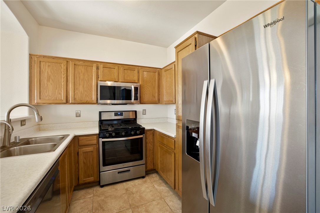 1241 Nevada Sky Street Property Photo 6