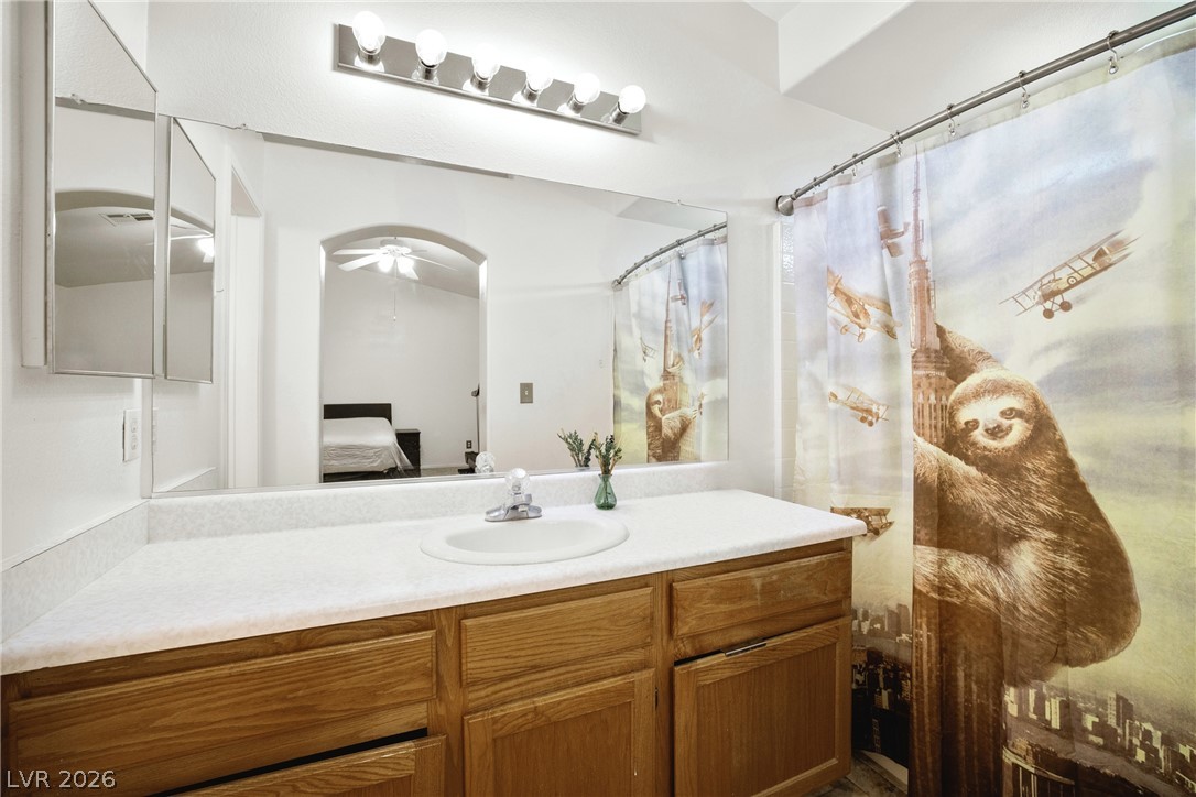 1241 Nevada Sky Street Property Photo 14