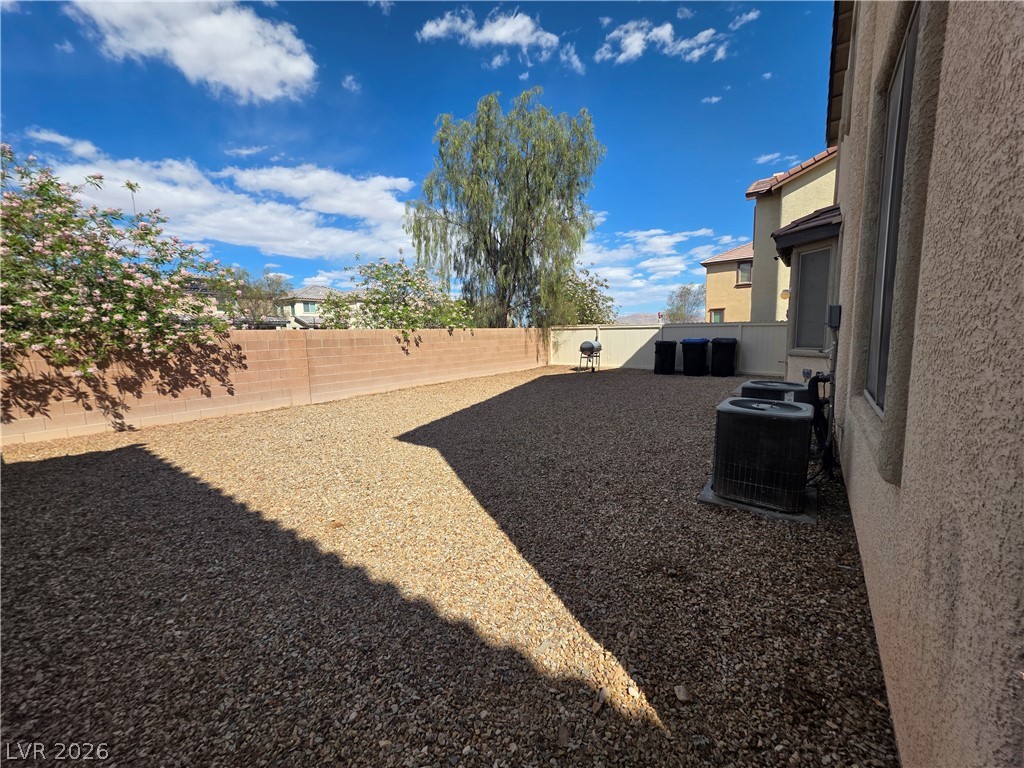 5628 West Tideview Street Property Photo 19