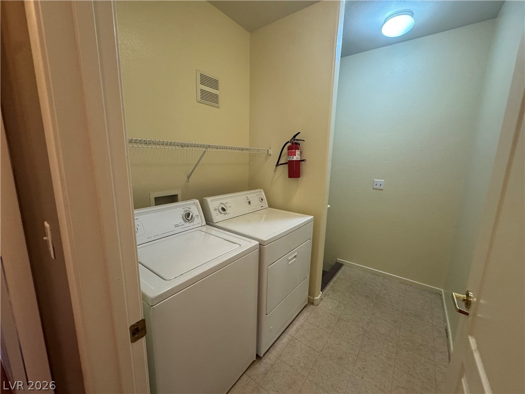9901 Trailwood Drive 2164 Property Photo 11