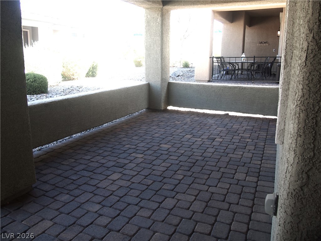 735 Orange Plume Walk Property Photo 4