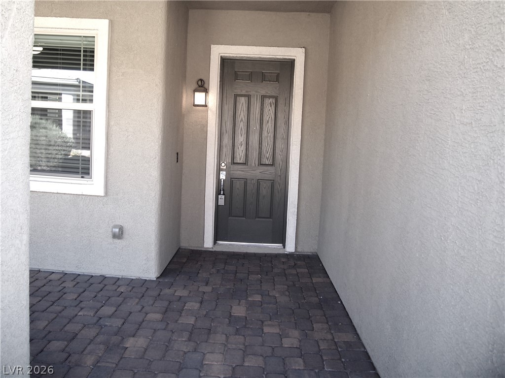 735 Orange Plume Walk Property Photo 5