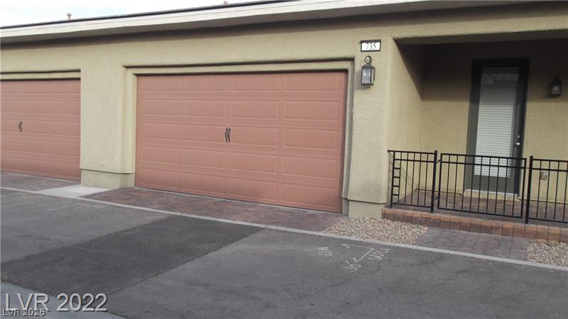 735 Orange Plume Walk Property Photo 7