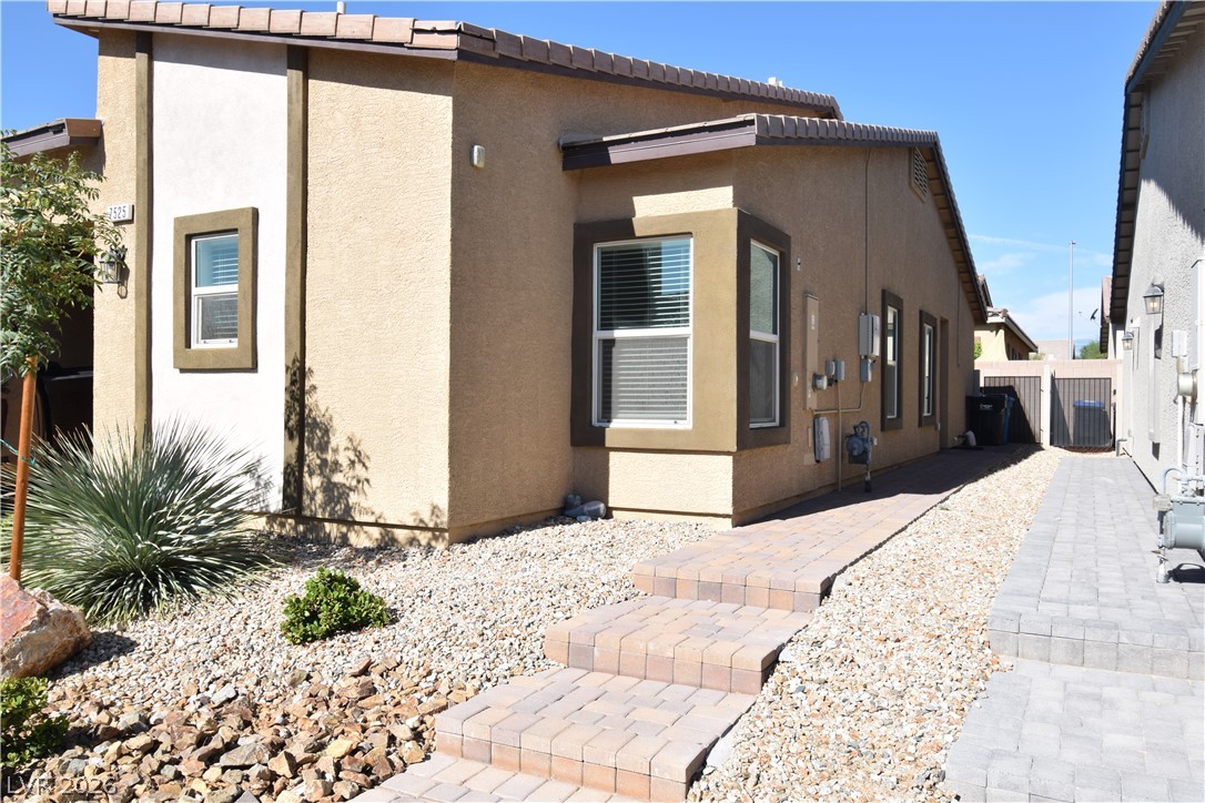 7525 Cooks Meadow Street Property Photo 3