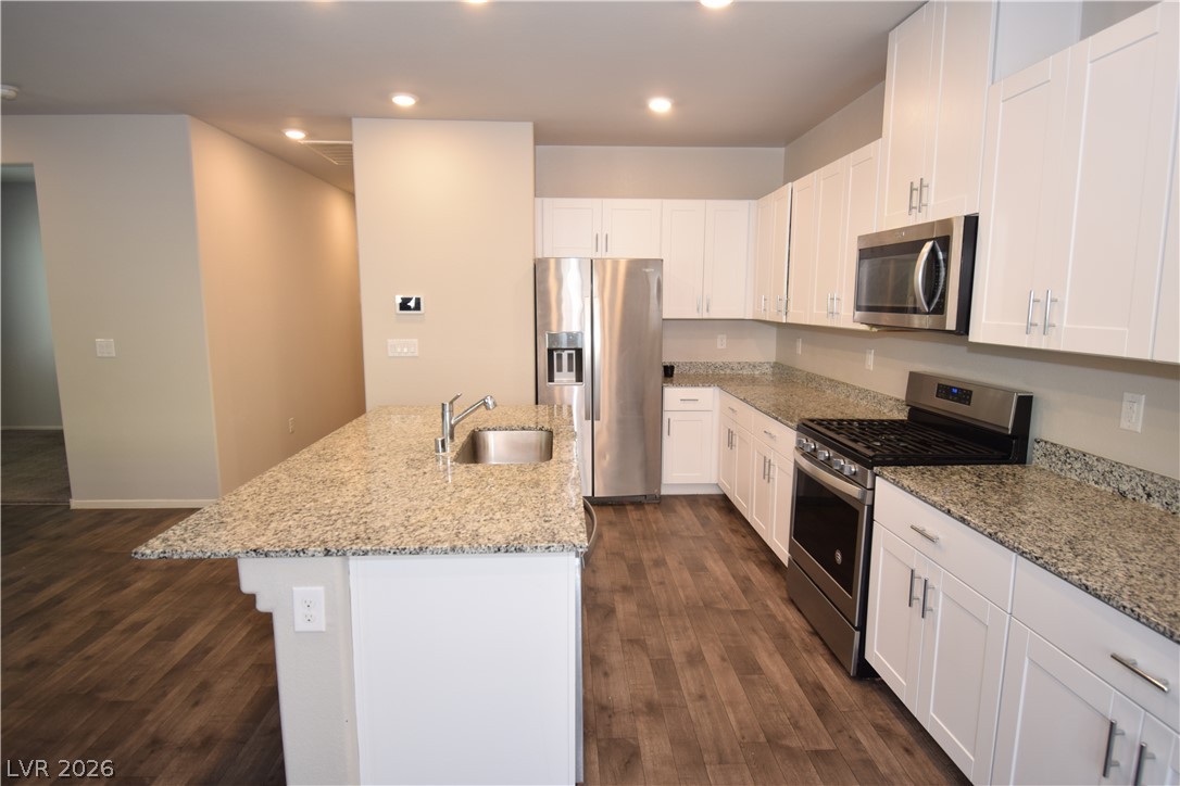 7525 Cooks Meadow Street Property Photo 13