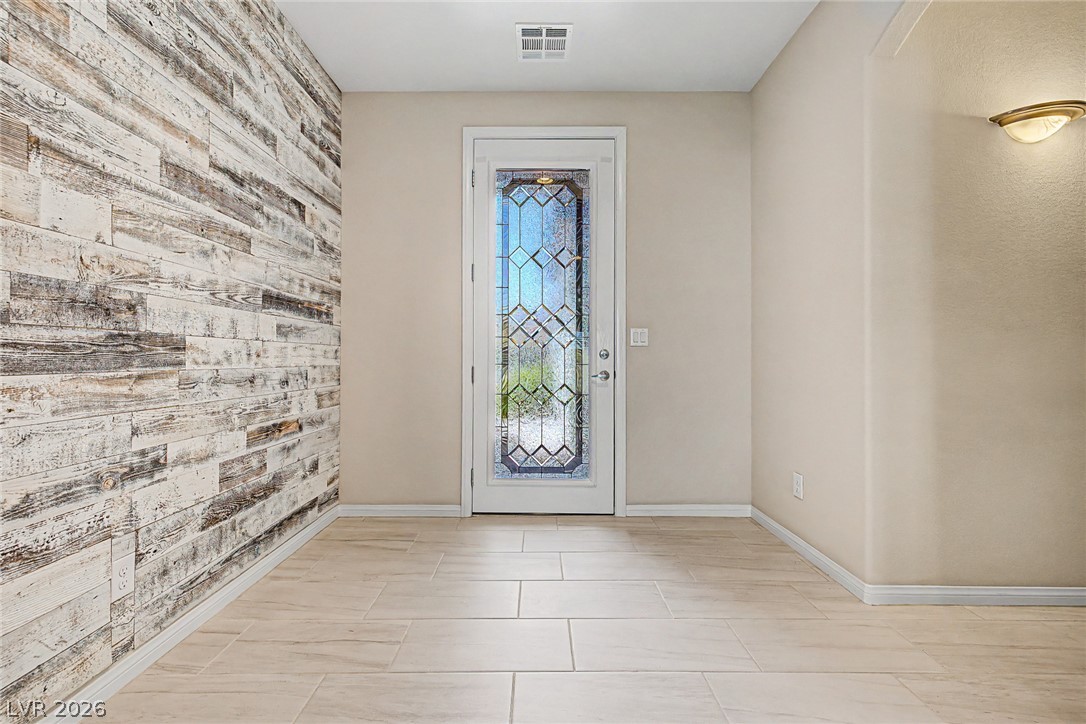7270 Southern Magnolia Street Property Photo 4