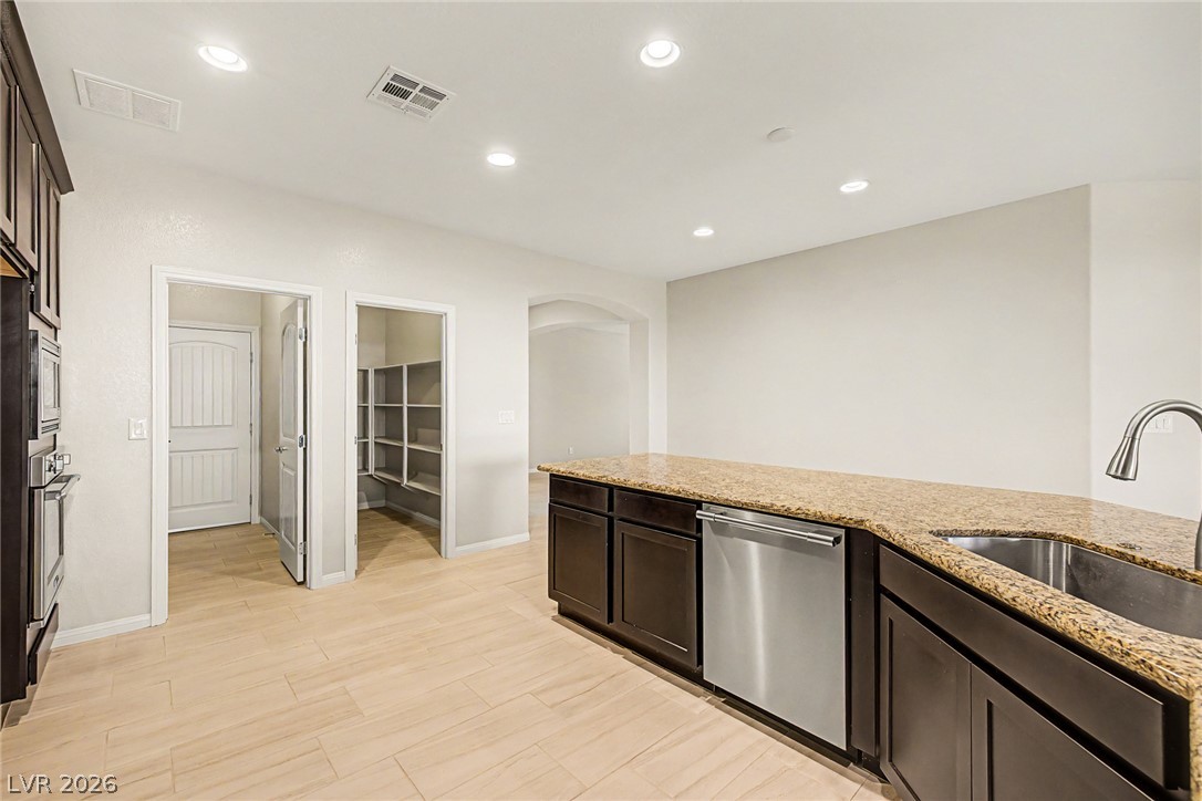 7270 Southern Magnolia Street Property Photo 13