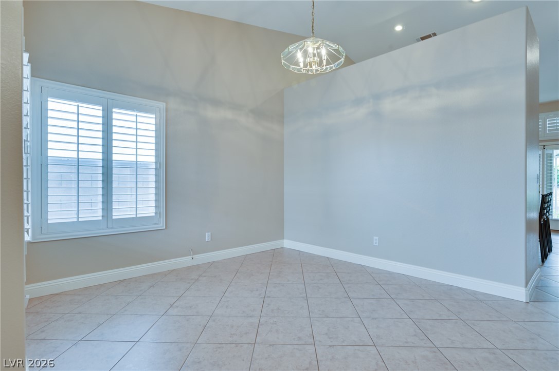 561 Pacer Terrace Property Photo 11