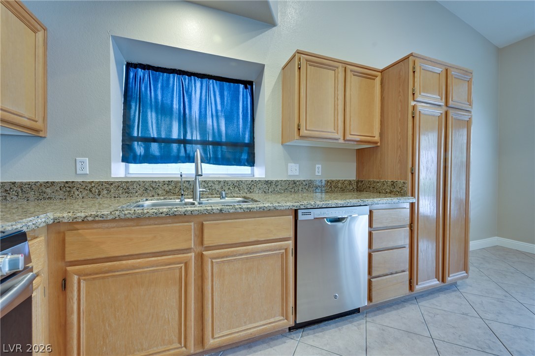 561 Pacer Terrace Property Photo 31