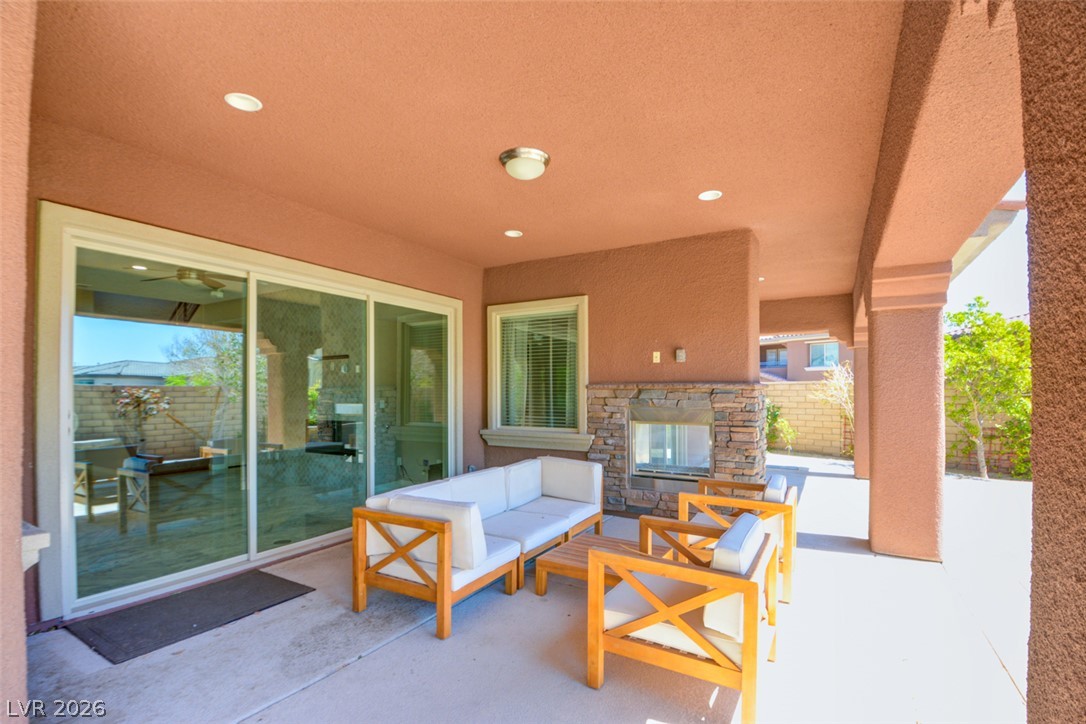 12101 Edgehurst Court Property Photo 18