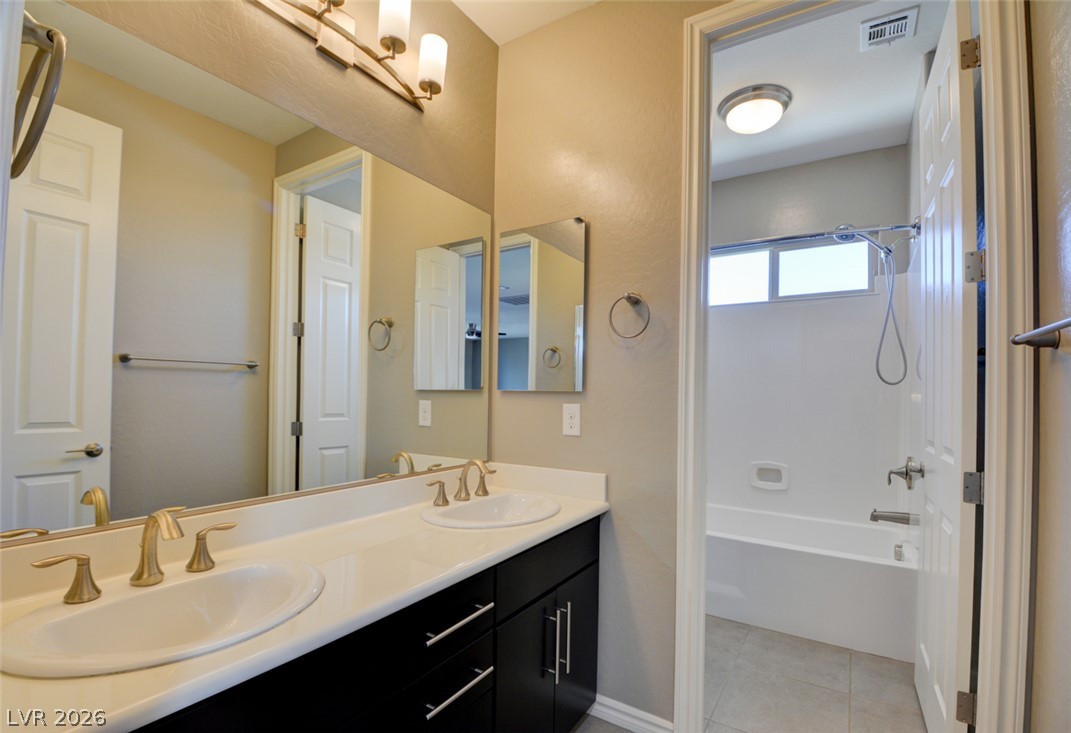 12101 Edgehurst Court Property Photo 28