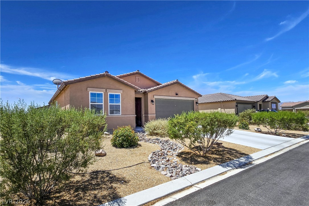 3543 East Malheur Avenue Property Photo 6