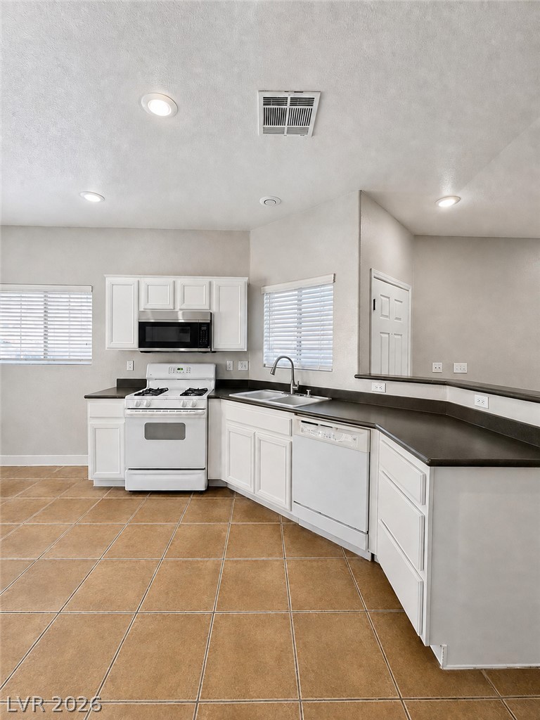 6393 Grays River Court Property Photo 6