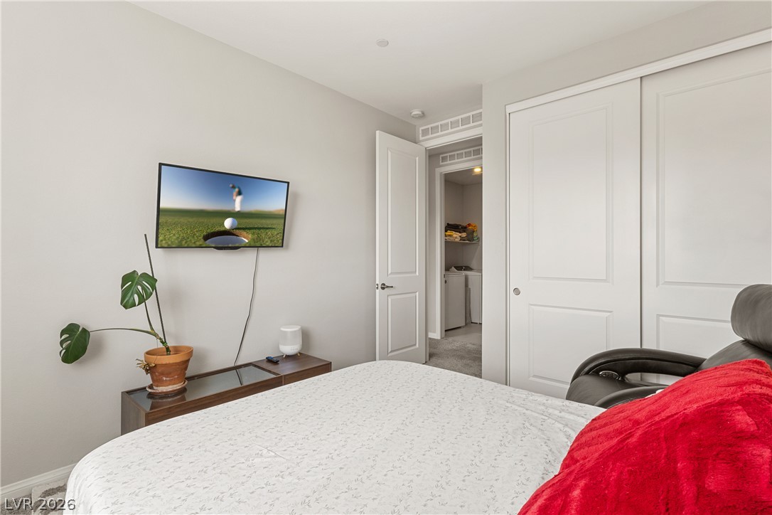 863 Benning Street Property Photo 15