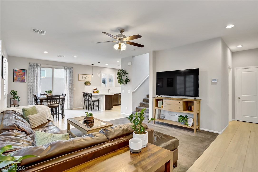 1113 Fragrant Cactus Court Property Photo 2
