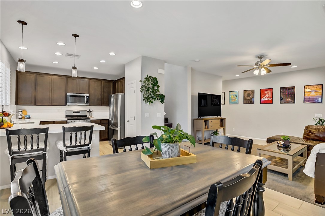 1113 Fragrant Cactus Court Property Photo 7