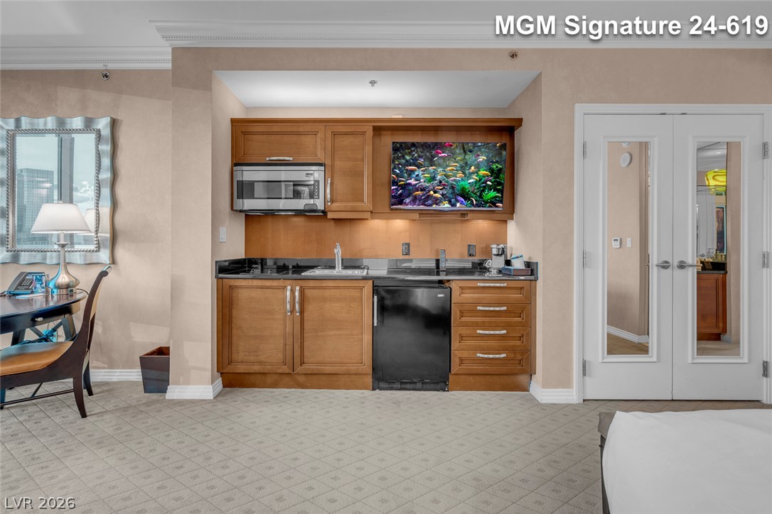 145 East Harmon Avenue 2419&2421 Property Photo 24